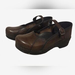 Dansko Marcelle Mary Jane Brown Leather Clogs Women’s Size 40 US 10 Strap Buckle